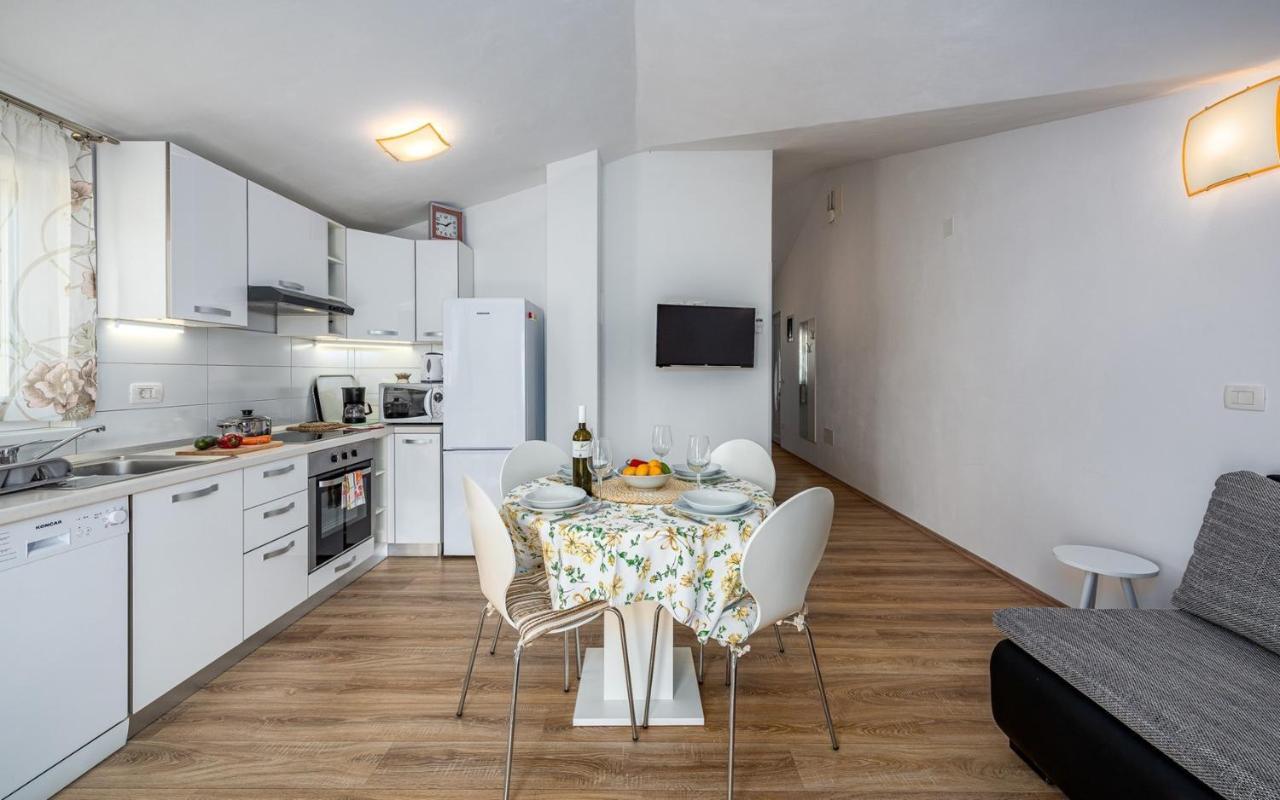 Apartment Kraljevic Umag Exterior photo